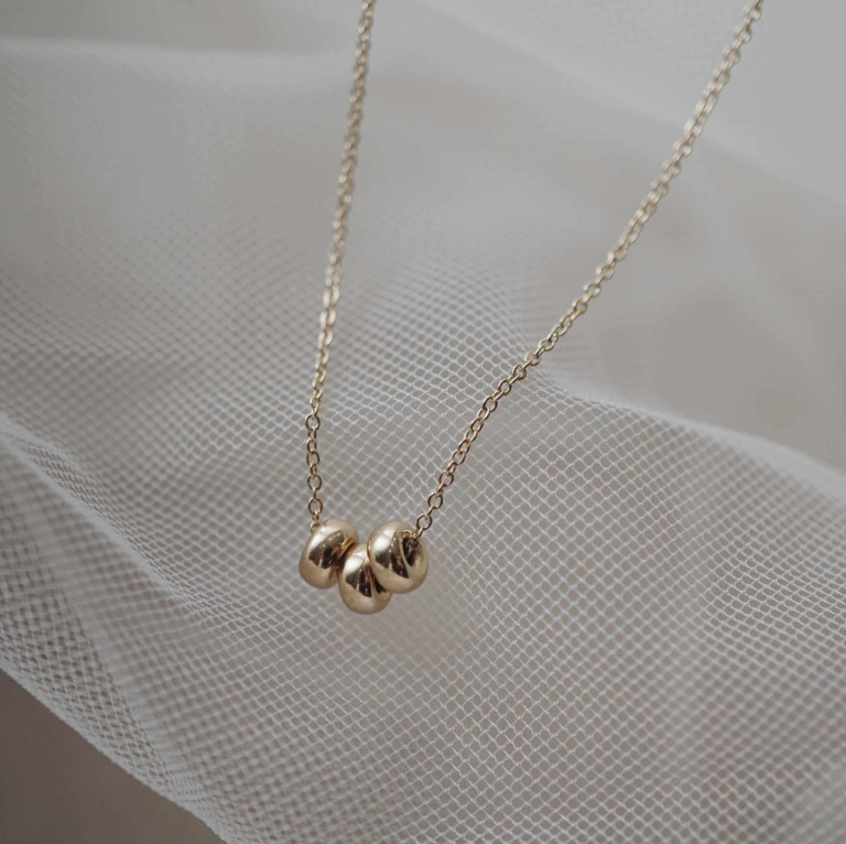 Alternative view of TRIPLE ROSIE NECKLACE