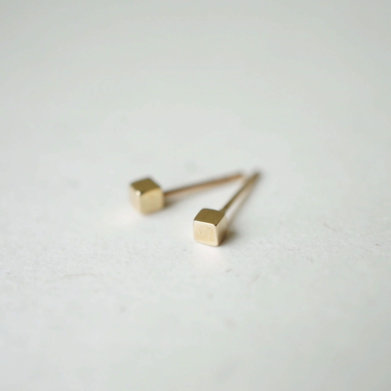 Alternative view of SQUARE DOTTIE EARRINGS