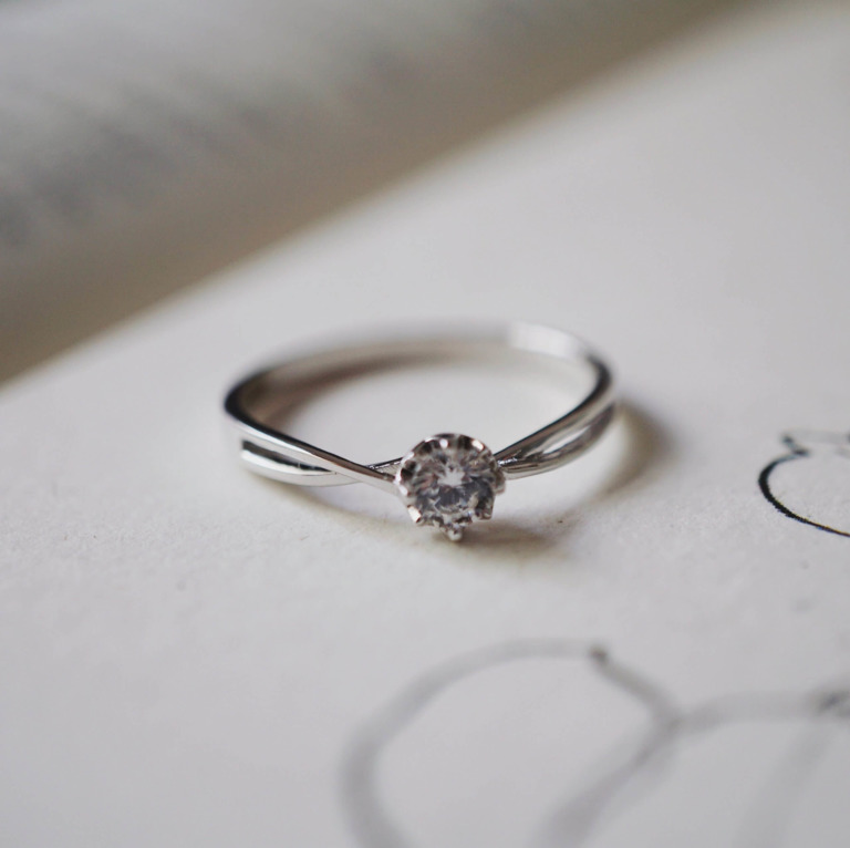 Alternative view of EDGE BAND RING - 4.5mm & TWIST SOLITAIRE RING