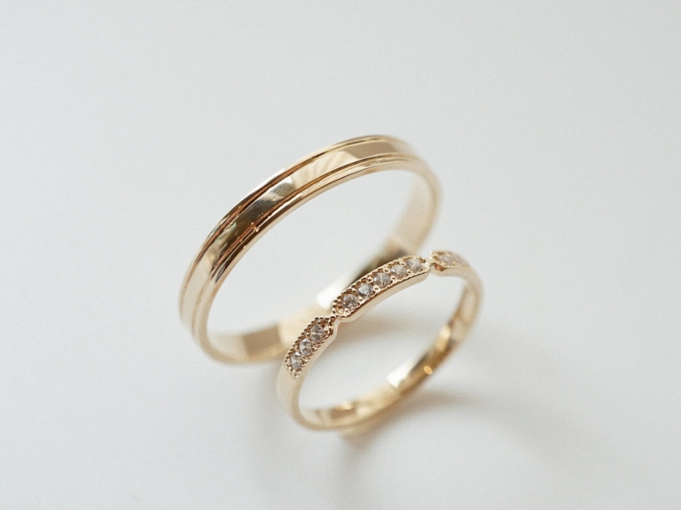 Alternative view of BORDER RING & FRENCH PAVE RING