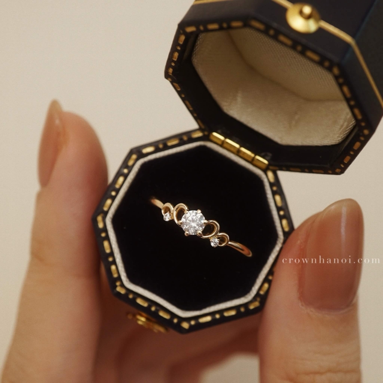 Alternative view of CARRIAGE RING