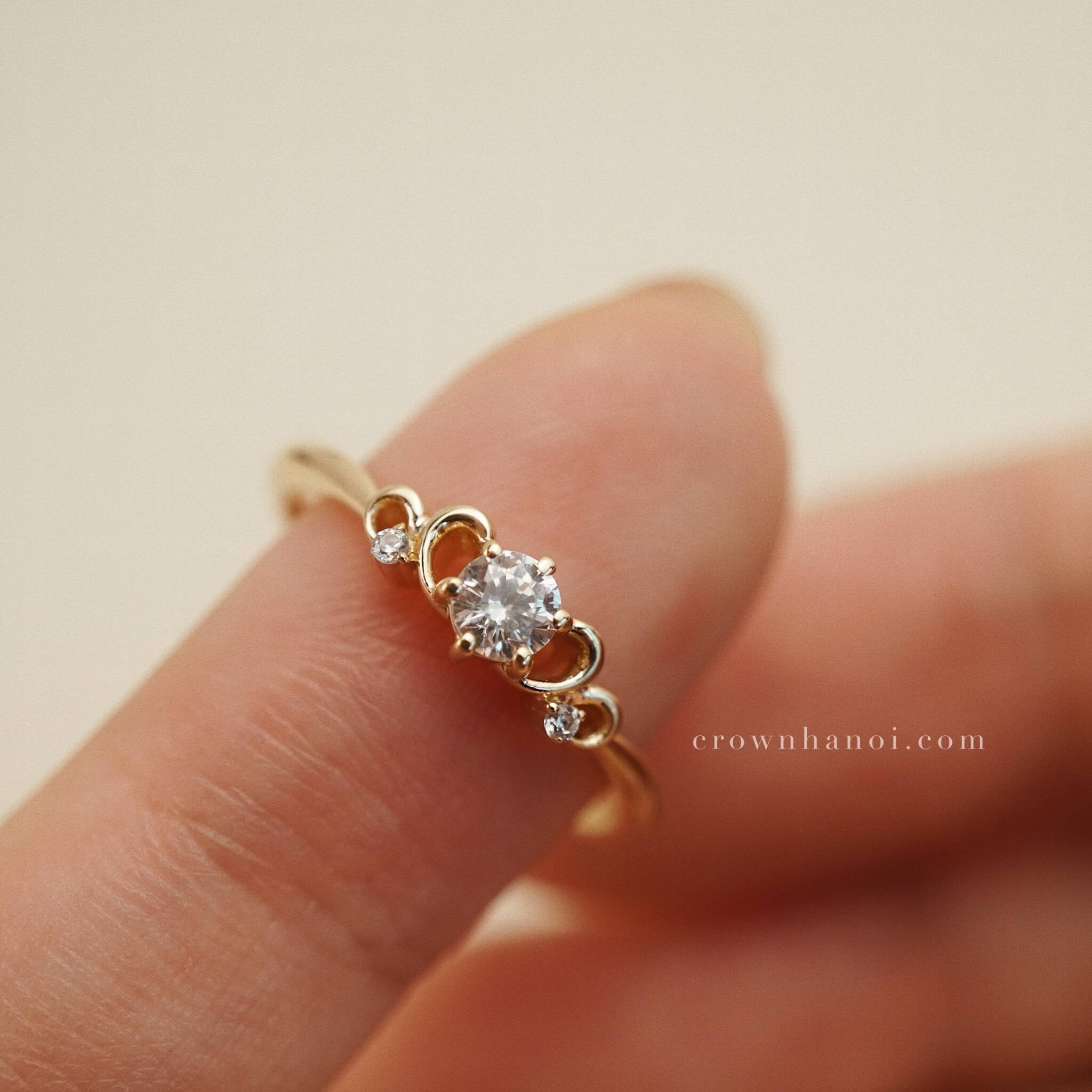CARRIAGE RING