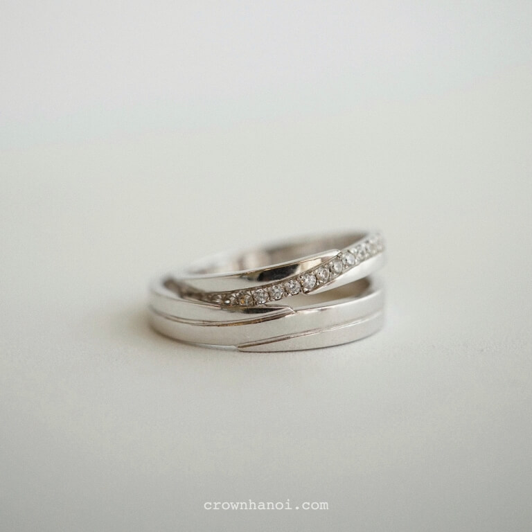 DIAGONAL WEDDING RINGS (PLATINUM)