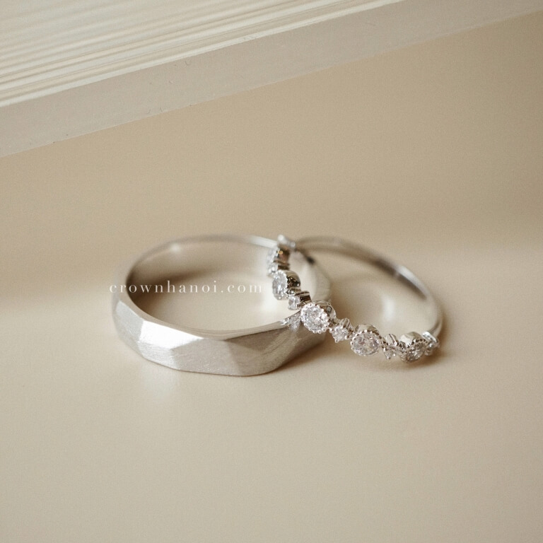 FACET BAND RING & ROUND MILGRAIN ALTERNATING RING