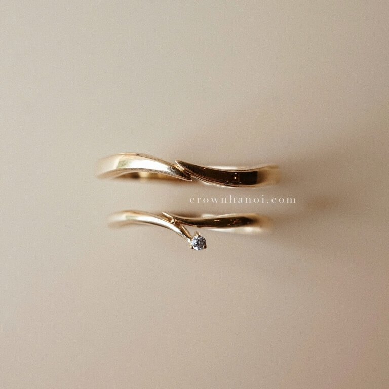 CROSS OVER COUPLE RING
