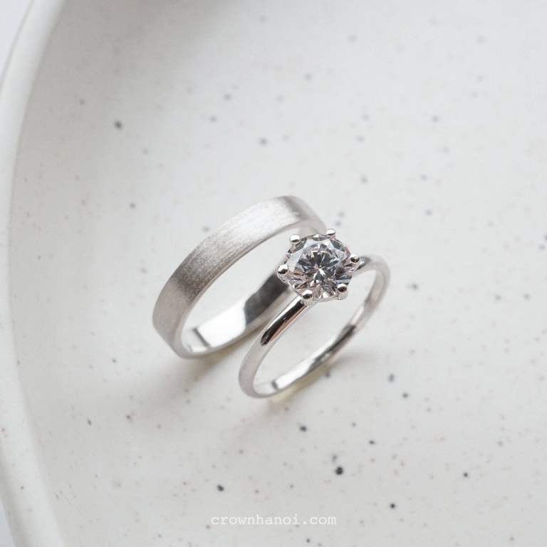 SOLITAIRE RING & BAND RING