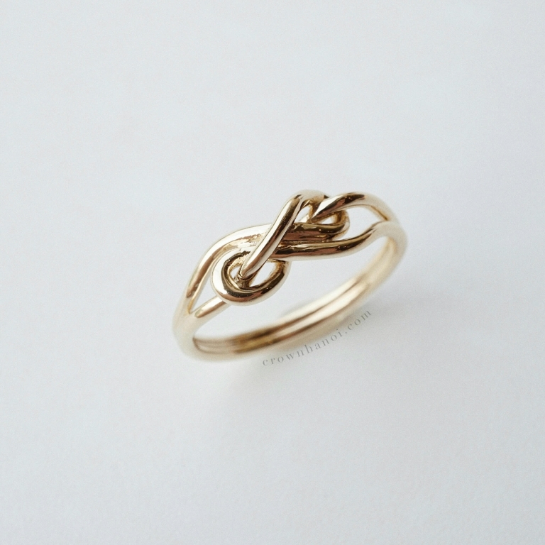 DOUBLE INFINITY KNOT RING
