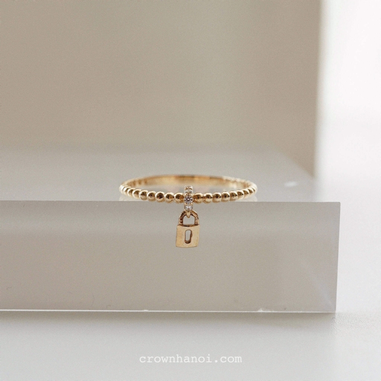 DROP KEY BEADED RING