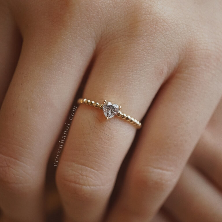 HEART STONE BEADED RING