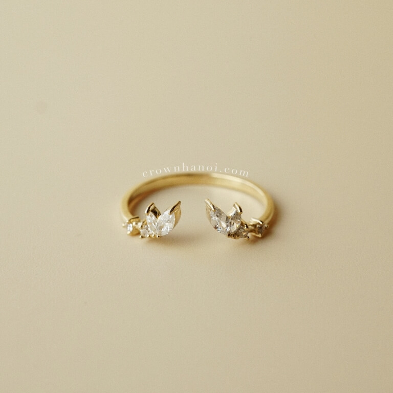 FAIRY WINGS OPEN RING