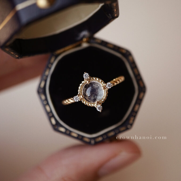 MOONSTONE COMPASS RING