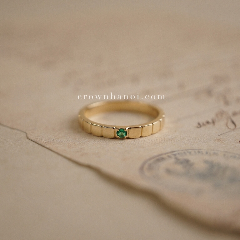 MULTI SQUARE STONE BAND RING - 2.5MM