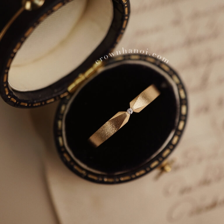 STONE CONVERGE BAND RING